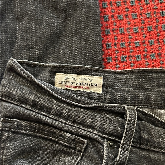 Levi’s 724 High Rise Straight Jeans - Picture 2 of 7